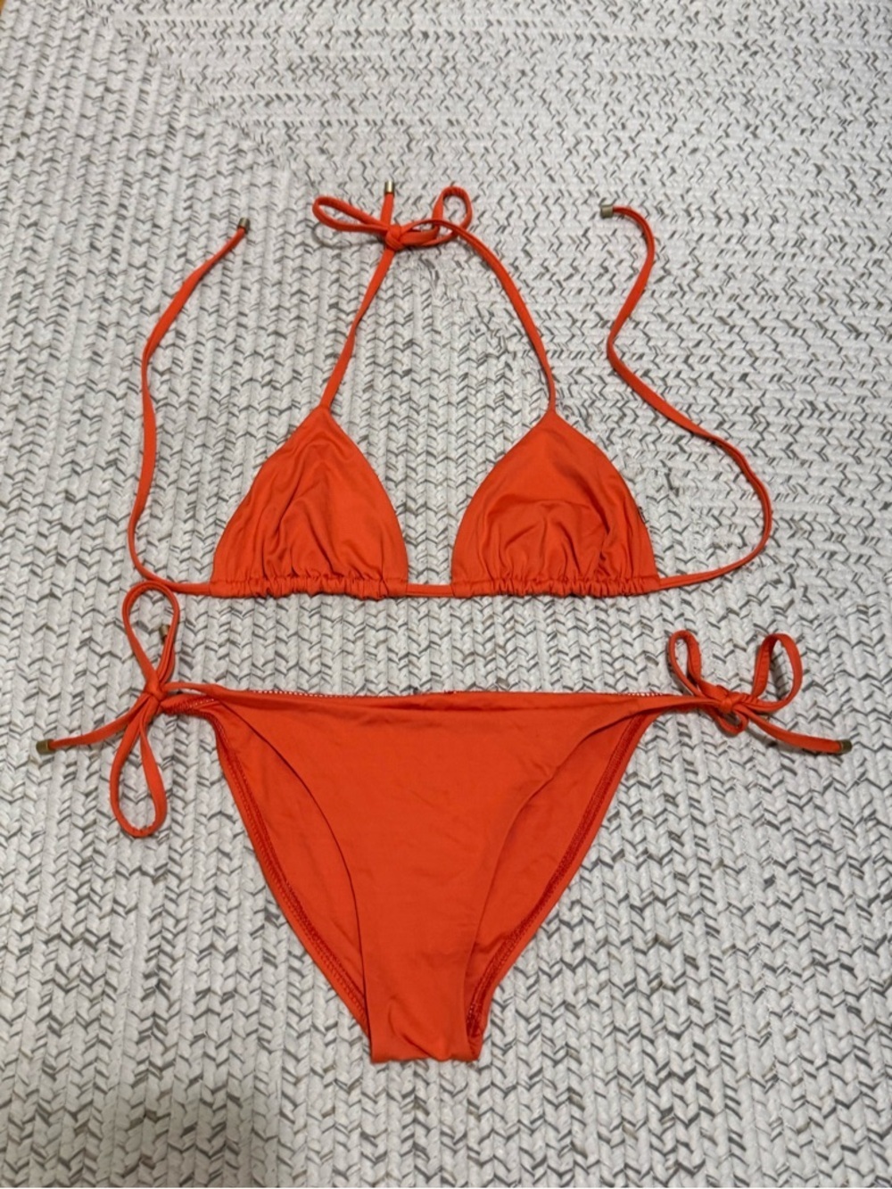 Vitamin A Bikini SET Gia Triangle Top + Elle Side Tie Bottoms – Poppy Red